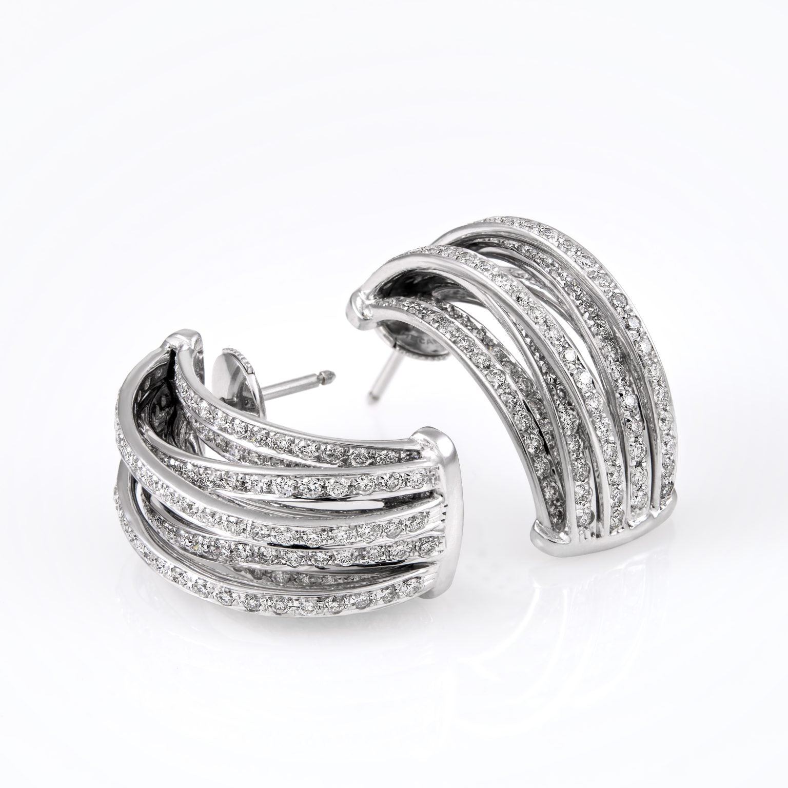 Gold Diamond Earrings 00044