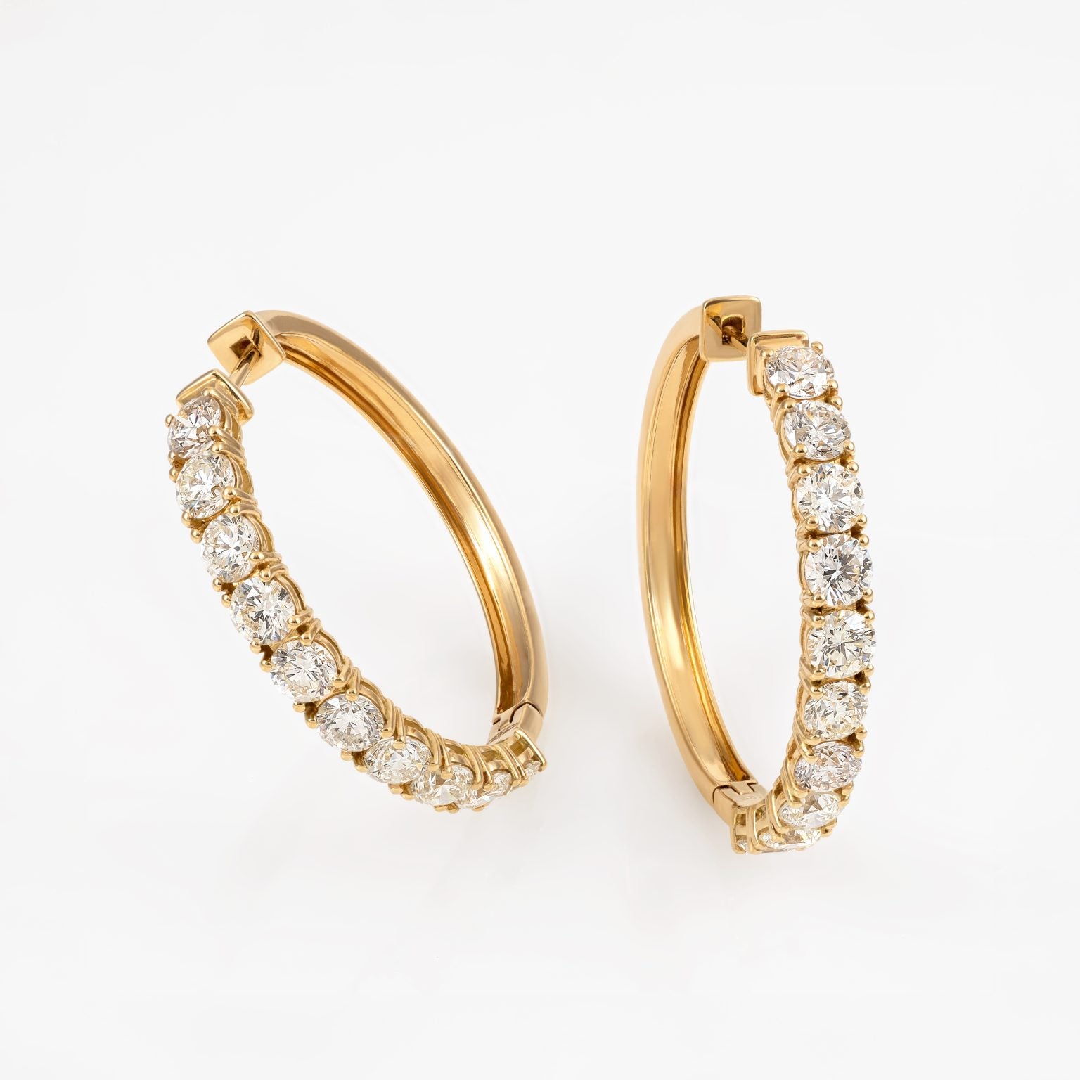 Gold Diamond Earrings 00050