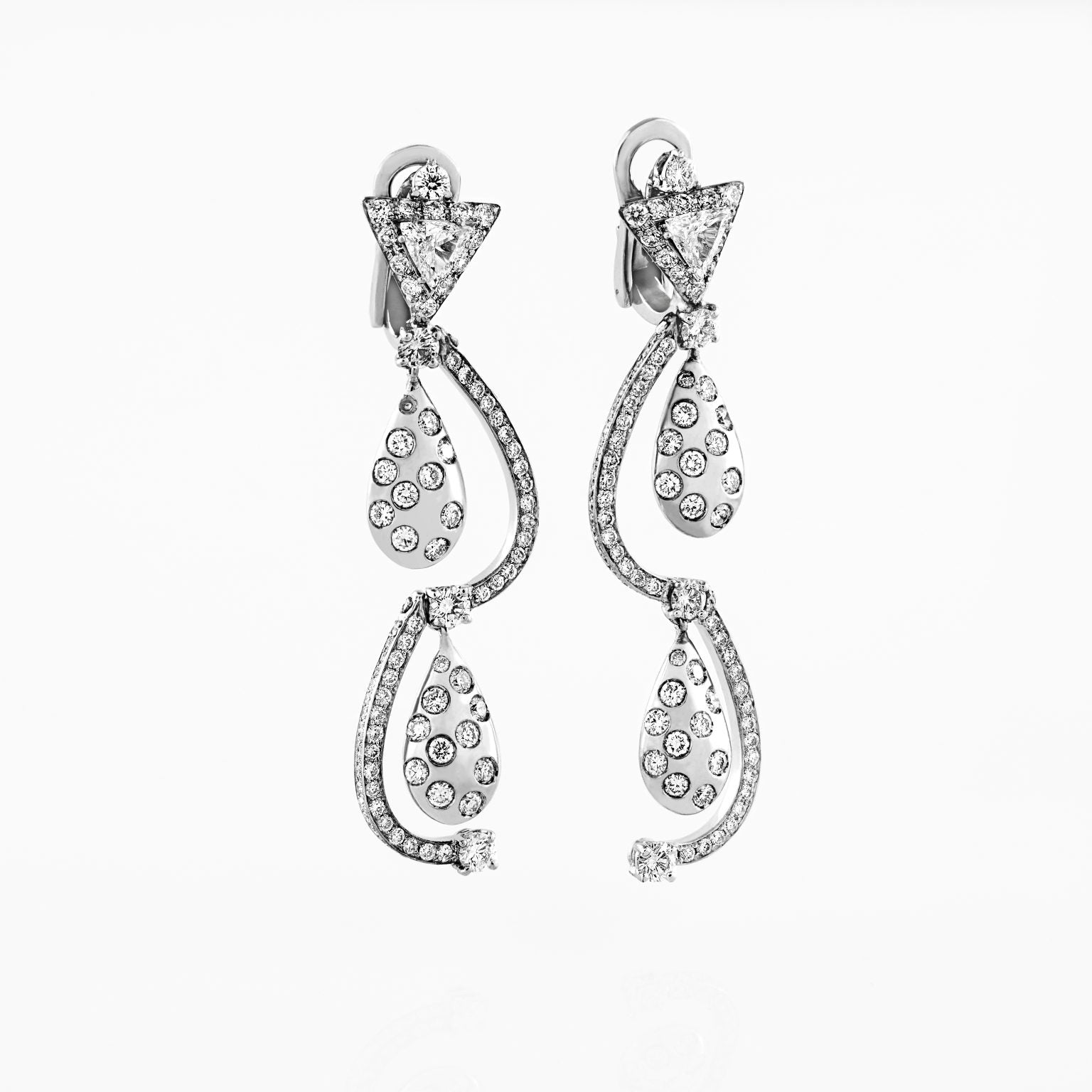 Gold Diamond Earrings 00664
