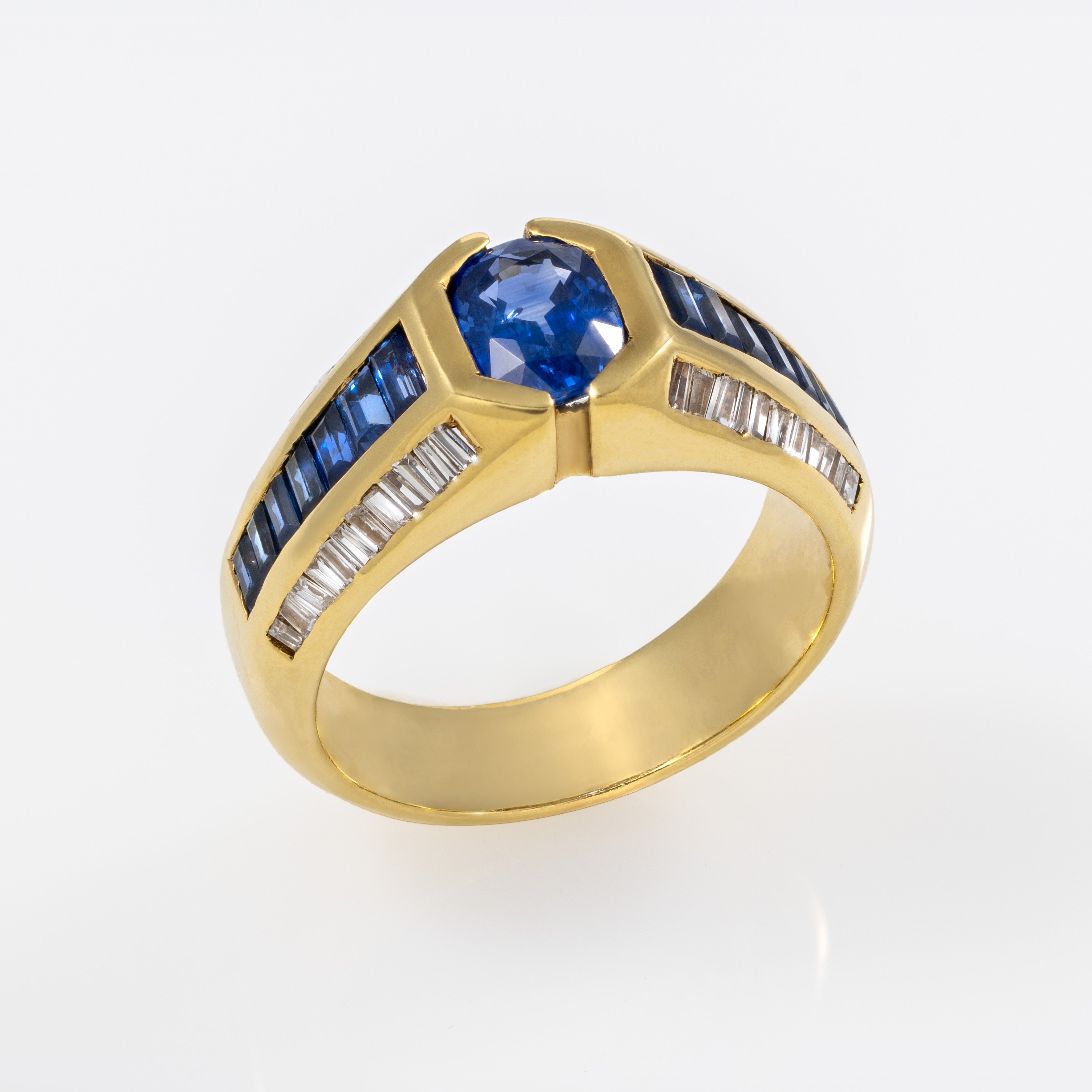 Gold Sapphire Diamond Ring 00944